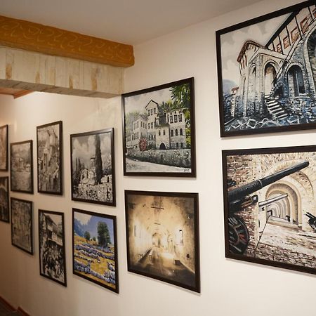 City Street Hotel Gjirokastër Esterno foto