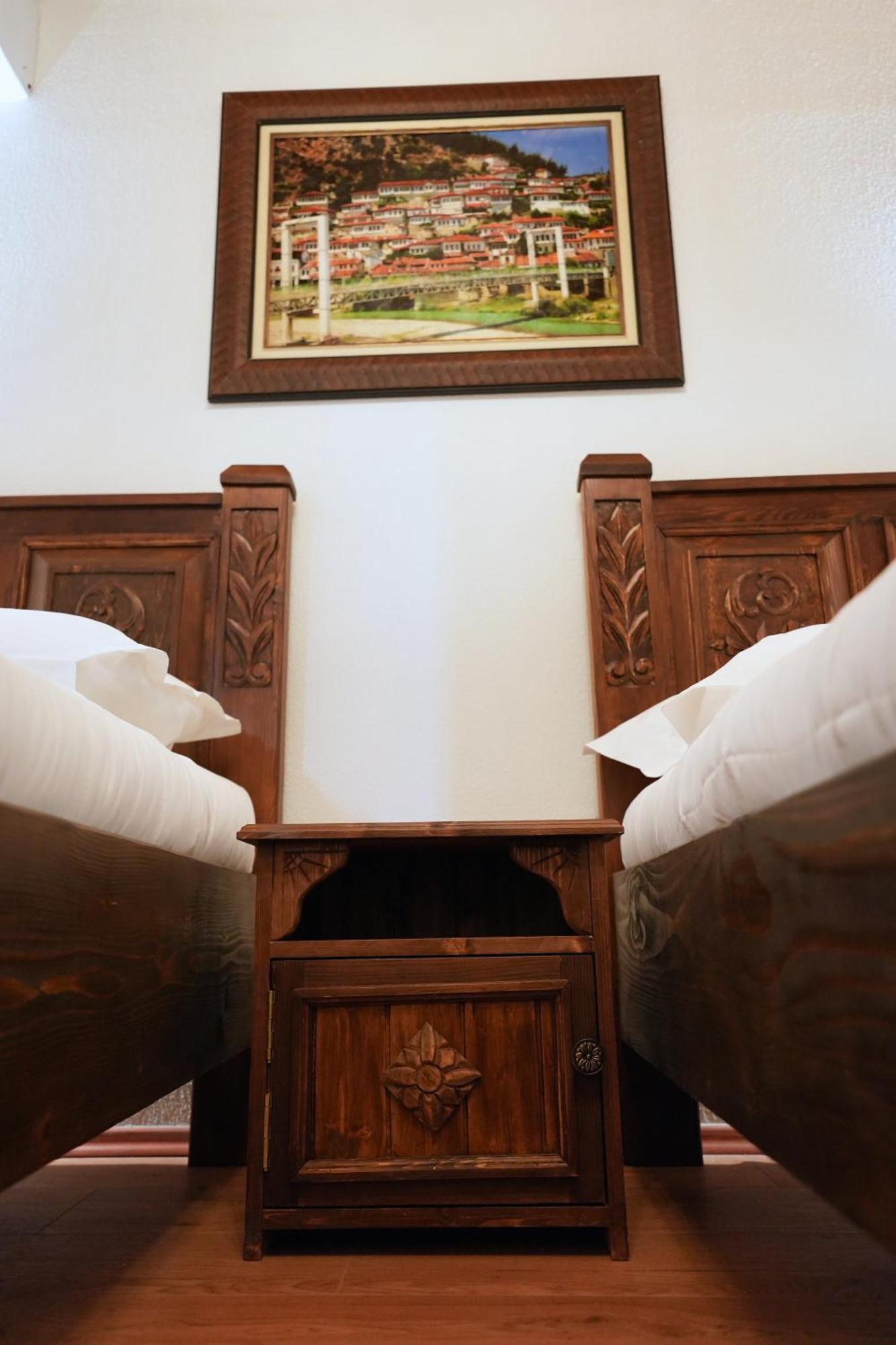 City Street Hotel Gjirokastër Camera foto